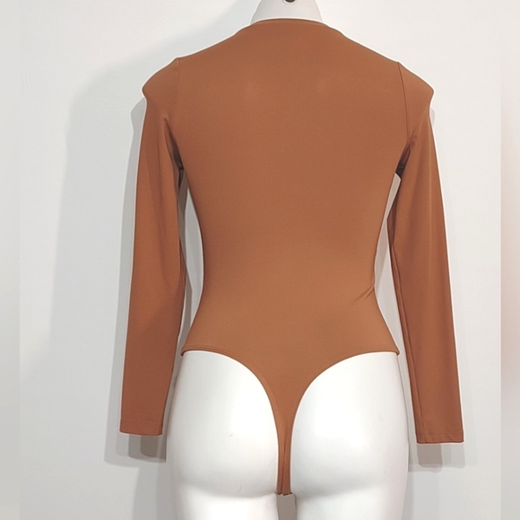 House Of Harlow 1960 X Revolve Bodysuit Size XS Tan Brown Long Sleeve - Picture 5 of 7